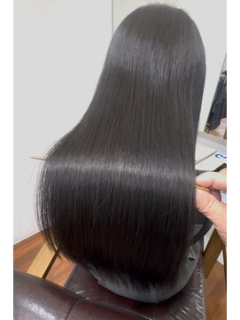 グランルッソ 岡山イオン前(GRAN LUSSO) ・艶カラー オリーブグレージュ+バイカルテTr (2/28)