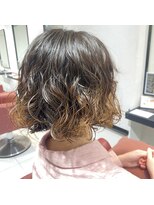 エクリ(equri×SHISEIDO)&nbsp;パツっとボブをパーマでイメチェン♪