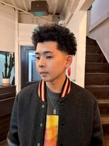 ビーバイエイトジェンツ(Bee by EIGHT GENTS)&nbsp;刈り上げセンターパート/波巻きツイストスパイラル/心斎橋