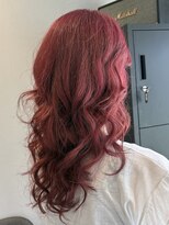 リヴナ(Livna) 真っ赤に燃えるレッドカラー!