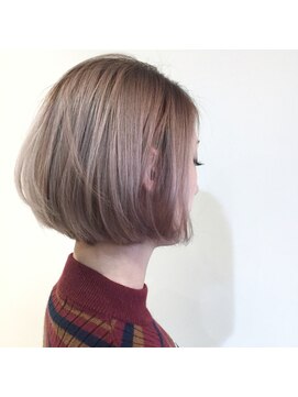 ソイルアヴェダ(Soil AVEDA) ハイトーンベージュ×ミニボブ【沼津/沼津駅】
