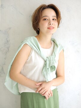 ビィシャイン 社店 自然体ショート