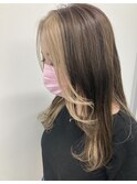 ホワイトベージュ