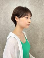 ナチュラルブラウン透明感カラー大人ショート