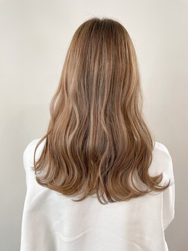 オル(Olu) 【MASAYA】ハイライトカラーで作るモテミルクティーベージュ