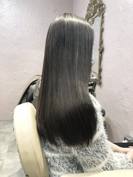 フッタ(Futta) ラベンダーグレー【髪質改善】【白髪ぼかし】【西武新宿駅】