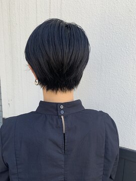 リア(lia) 大人かわいい/ショート/ダークアッシュ