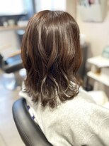 トレパルッキエーレ(tre parrucchiere)&nbsp;［-tre-］柔らかエリアーミディアム