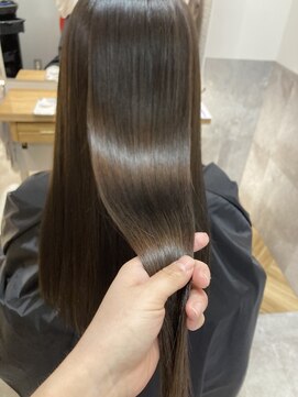 トゥーリ 藤崎店(tuuli) ツヤストレート