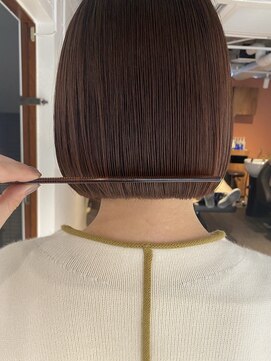 コフィー バイ メルト 吉祥寺(cofy by melt) 【三ツ井純】ぱつっとライン感透明感切りっぱなしボブ