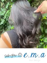 エマヘアデザイン(e.m.a Hair design) アッシュグレー