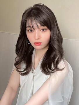 ラルユー 金山(LallYou) 黒髪/グレーベージュ/レイヤーロング/前髪パーマ