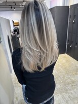 メリー オオサカ(Merly Osaka)&nbsp;レイヤー×バレイヤージュ_contrast white_