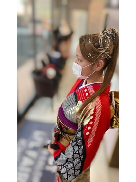 アンダーバー(UNDRvr) 成人式ヘア　ポニースタイル　6.1