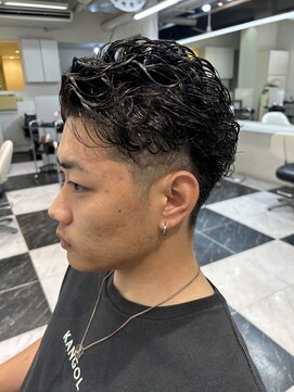 テテ(TETE) パーマ/刈り上げ/大人パーマ