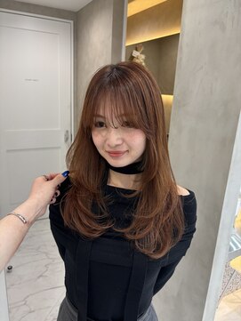 アイユー(ii+U) レイヤースタイル　顔まわりカット　オレンジカラー