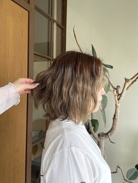 ウェチカ(wechica) ブラウンベージュカラー