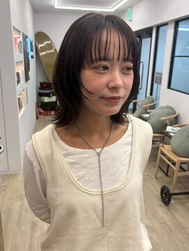 ヌビラ(Nubira) 顔周りレイヤーカット/ボブウルフ/透明感カラー/西千葉