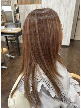 エムバランス(M.Valance) ハイライトでピンクブラウン系