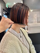 ケンジ 横浜(KENJE)&nbsp;ルーツカラー/オレンジ/ハイライト/切りっぱなしボブ