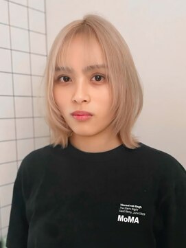 ニトバイアンキシム(nit by ahnkism) ボブレイヤー/ハイトーン/ミルクティーベージュ