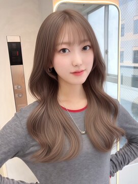 ロイオブジゼル(roi of GiseL) レイヤー 韓国 顔周り 前髪 ミルクティーベージュ くびれヘア