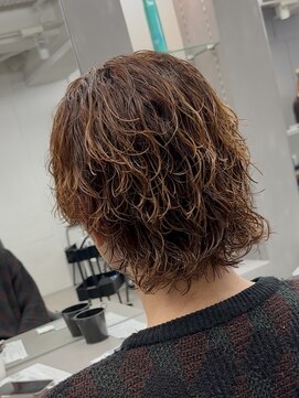 オーバルバイアピッシュ(OVARL by apish) サーフカールニュアンスサーフカールウルフロン毛ミディアム