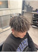 メンズパーマホワイトメッシュツイスパ