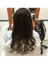 デュオヘアー エクステンションズ 新宿&nbsp;落ち着いた茶色でミックス巻きに♪