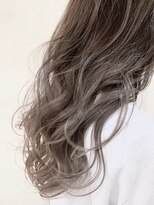 シェリア(Shelia) バレイヤージュ×シルバーグレージュ_2【Shelia町田】