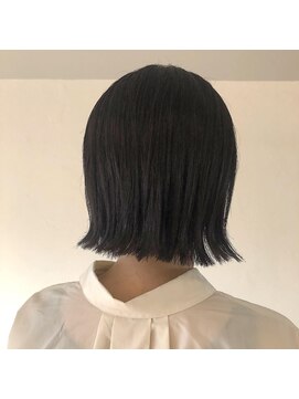 イコール ヘアー(equal hair) 切りっぱなしボブ