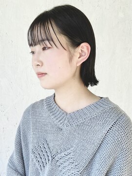 ザヘアメイクシェア(THE -HAIR MAKE SHARE-) 幅広い世代に人気♪シースルーバングのオイル外ハネミニボブ
