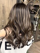 ヴィフ 大船(VIF)&nbsp;筋感ハイライト/ハイライトカラーグレージュ/ケアブリーチ/大船