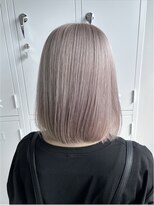 ハイブ 金沢(Hive)&nbsp;10代20代ショートボブブリーチハイトーンカラー髪質改善ツヤ髪