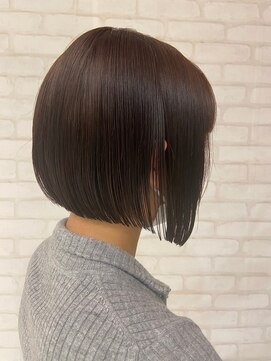 ビス ヘア アンド ビューティー 西新井店(Vis Hair＆Beauty) 20代30代40代前下がりストレート小顔補正立体カット