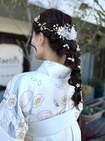 タエビスアリッサム(Taebis Alyssum)&nbsp;卒業式ヘア×編み下ろしスタイル