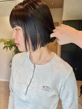 コンフィー(comfy) 【mimura】ミニボブ　コンパクトボブ　ぱつっとボブ　草加　谷塚