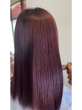ヴィアンカ(Vianca) ダメージ毛→酸性ストレート×カシスピンクでサラ艶！