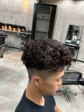 イーラ(era) 極道パーマパーマ/メンズ/刈り上げ/眉毛/ツイスト