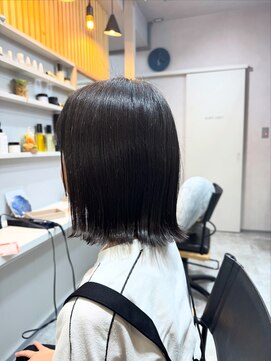 コロレ(COLORE) 切りっぱなしボブ