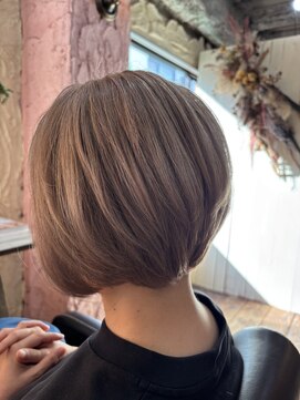 ロッソバイアルター 鎌取(ROSSO by aL-ter) 暗めカラー/グランマッシュ/デザインカラー/鎌取/石橋