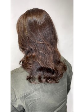 熊本/韓国セミロング×レイヤーカット×コテ巻きパーマ