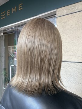 エメ(EME) ハイトーンカラー ベージュカラー