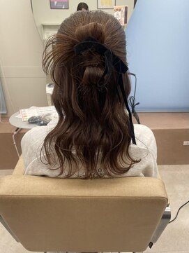 ノルン バイ シェリッシュ(Norn by sheriche) Norn◇ヘアセット　カチモリヘア