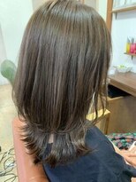 シロ(siro)&nbsp;レイヤーstyle×上品ベージュカラー