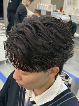 ダズル ヘア ラッシュ(DAZZLE hair RUSH) 八事毛流れセンターパートニュアンスパーマフェザーパーマ緩め