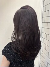 ファミーユ(Fameu) 秋ぴったりお洒落ボルドーカラー
