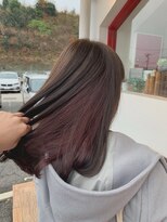 アモヘアー 城山店(amo hair) : グレージュ インナーカラー ワインレッド