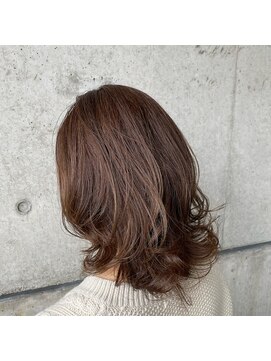 ユニーク ヘアサロン(Unique Hair Salon) ミディアムレイヤー