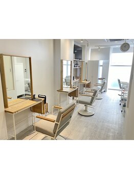 【HOTPEPPERBeautyAWARD　2025　BEST SALON　注目サロン選出】落ち着く雰囲気の中で理想の韓国ヘアを実現！